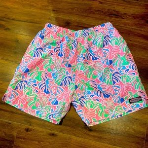 🌴Men’s Vineyard Vines Swim trunks🌴